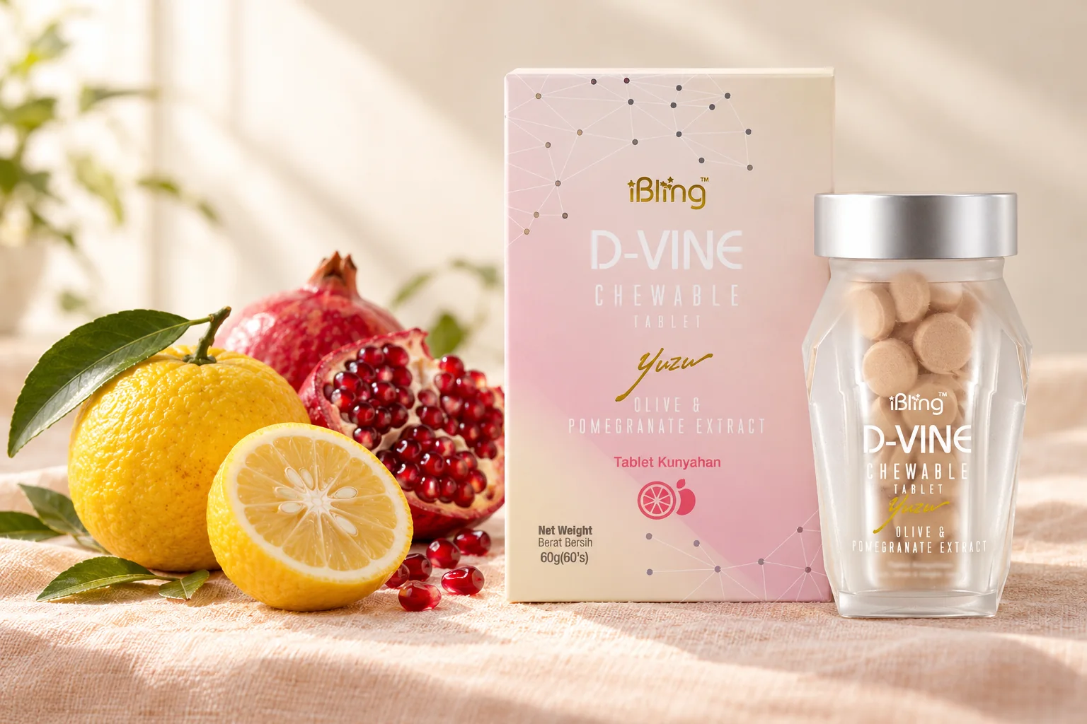 D-VINE 美顏糖盒裝同玻璃樽，旁邊係日本柚子同紅石榴