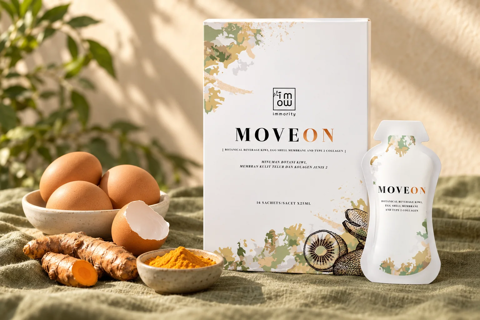 MOVEON 靈活飲盒裝同即飲包,旁邊有一碗雞蛋、新鮮薑黃同薑黃粉