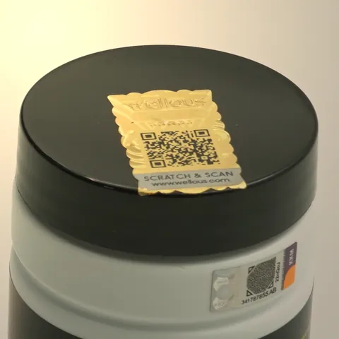 Tutup botol EROJAN dengan segel QR hologram Wellous dan segel hologram bernomor seri