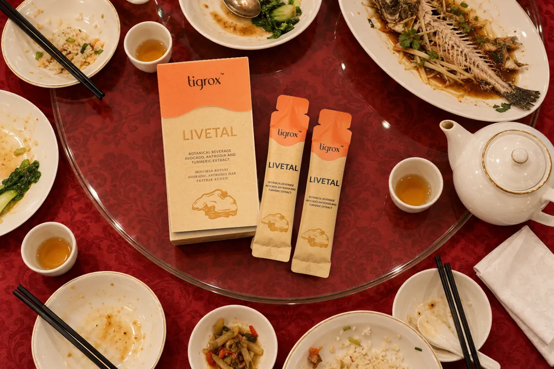 TIGROX LIVETAL on a banquet table after dinner