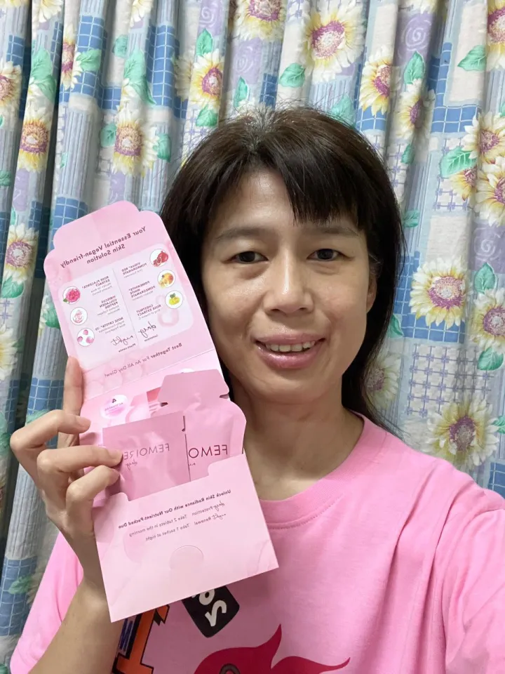 Femoire customer with their Night sachet