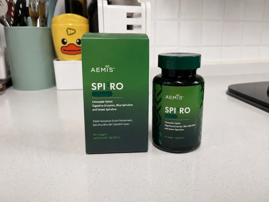 SPIRO Plus box and bottle on a kitchen counter