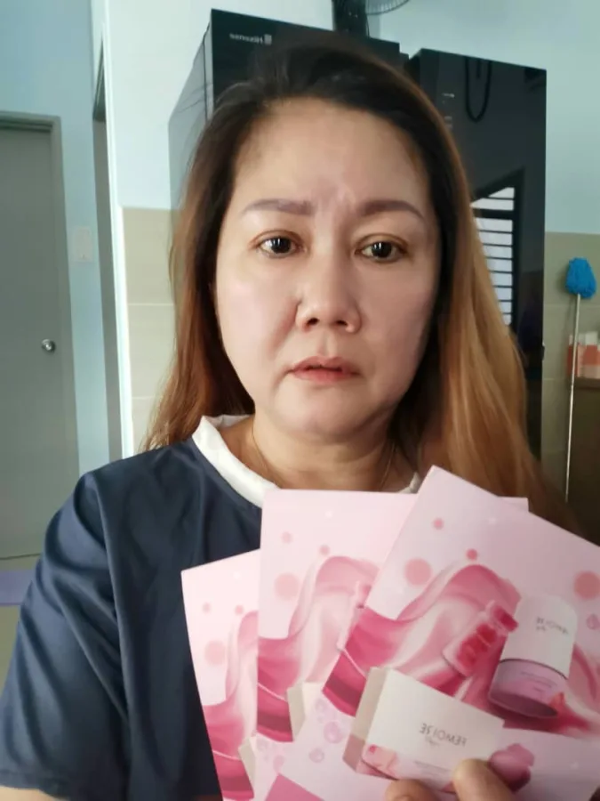 Winnie with FEMOIRE Day & Night packs